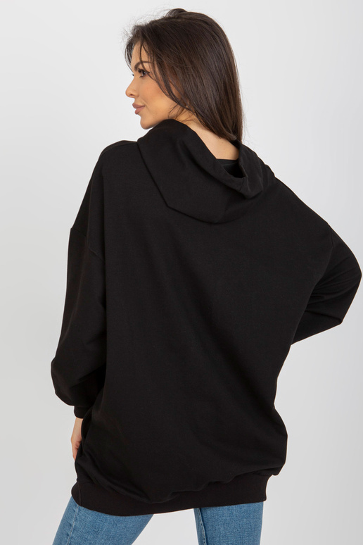 Juodi megztiniai su raštu ir gobtuvu Juodi megztiniai su raštu ir gobtuvu