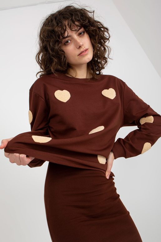 Tamsiai rudas laisvalaikio komplektas...