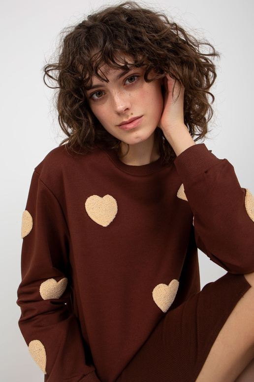 Tamsiai rudas laisvalaikio komplektas...