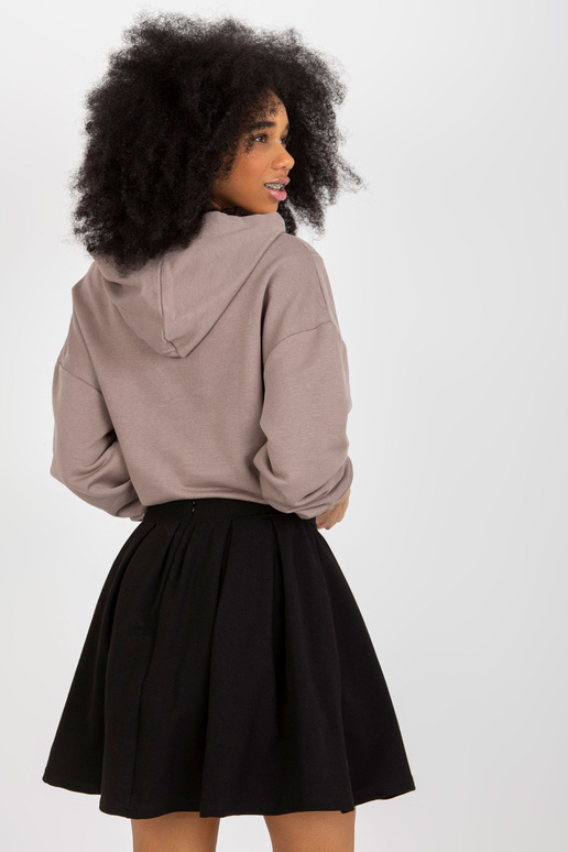 Rudas dviejų dalių megztinių... Rudas dviejų dalių megztinių...