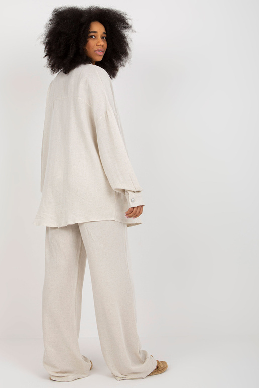 Šviesiai smėlio spalvos vasarinis... Šviesiai smėlio spalvos vasarinis...