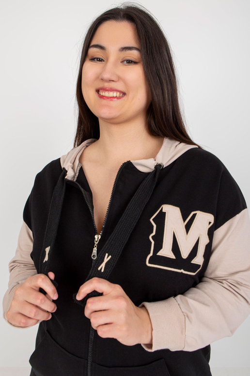 Juodos ir smėlio spalvos plius dydžio...