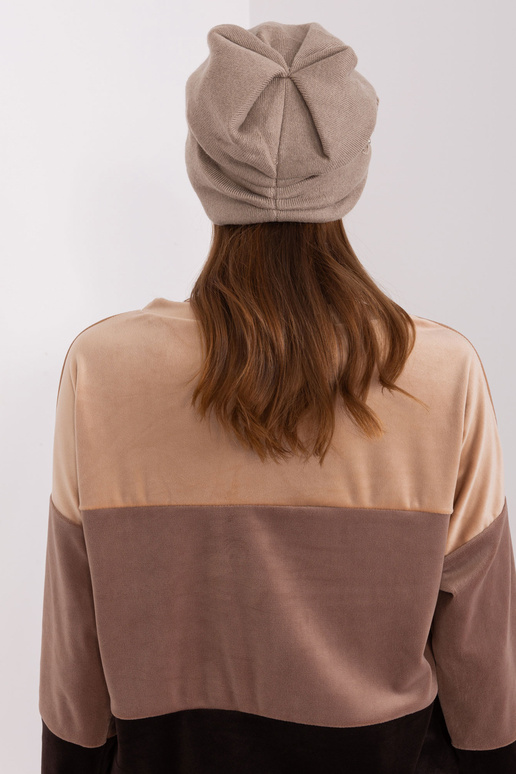 Cap-AT-CZ-2329.79-tamsiai smėlio spalvos