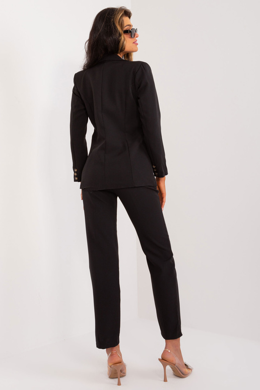 Dviejų dalių komplektas... Dviejų dalių komplektas...