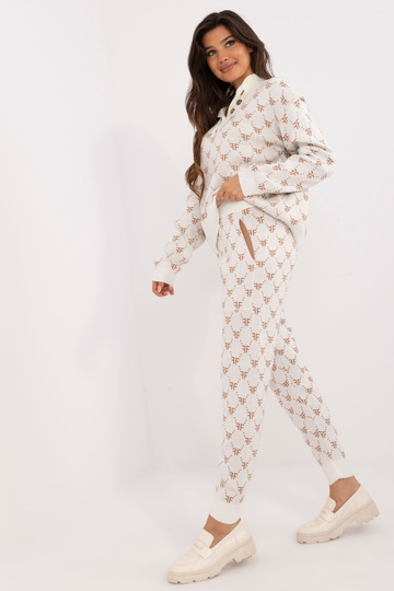 Dviejų dalių komplektas... 2