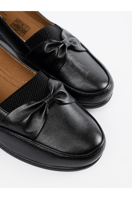 Juodos spalvos  pusbačiai su bantuku