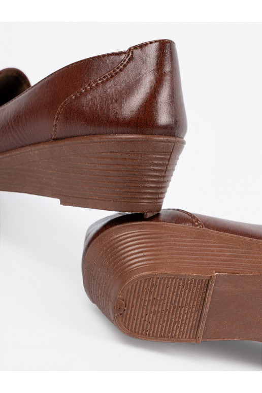 rudos spalvos  pusbačiai 