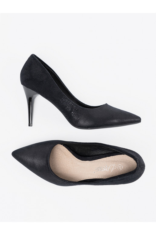 Juodos spalvos iš zomšos aukštakulniai su plonu kulniuku