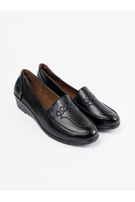 moteriški pusbačiai z ozdobnym haftem moteriški pusbačiai z ozdobnym haftem