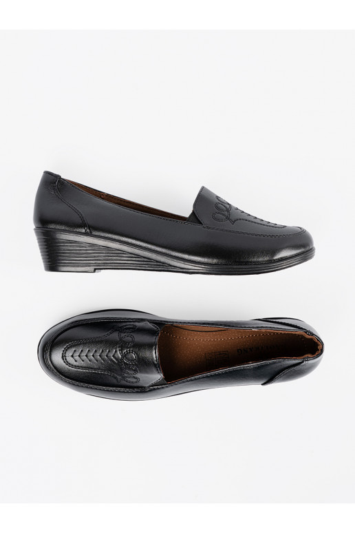 moteriški pusbačiai z ozdobnym haftem moteriški pusbačiai z ozdobnym haftem