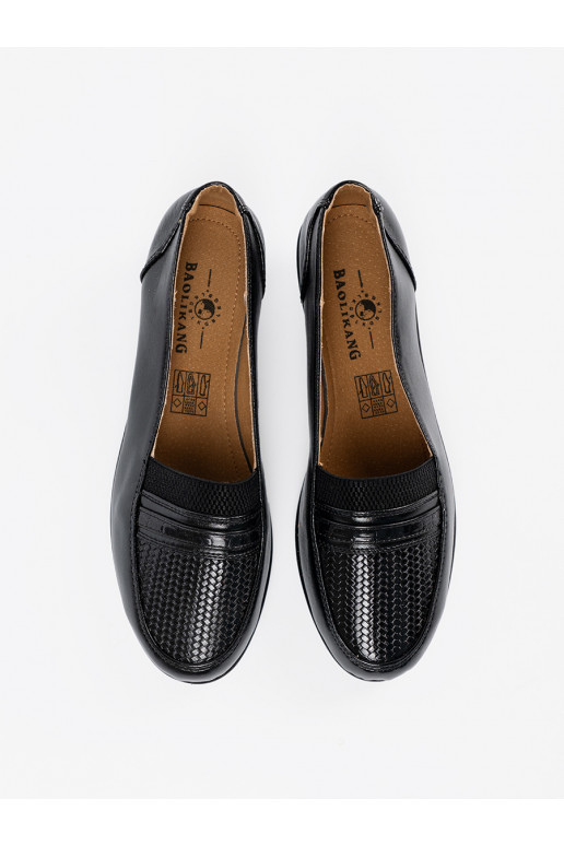 Juodos spalvos pusbačiai 