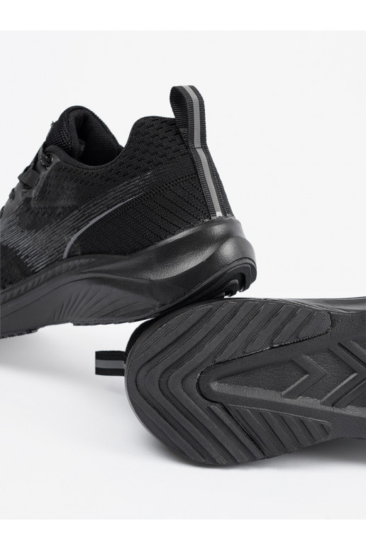  juodos spalvos sportiniai batai