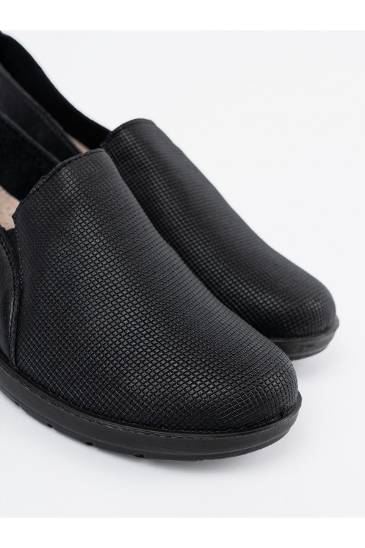 pusbačiai juodos spalvos su platforma  pusbačiai juodos spalvos su platforma