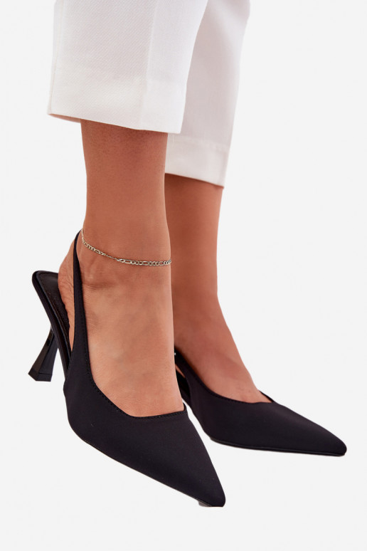 Moteriškos basutės su plonais kulniukais Juodos spalvos Lunira