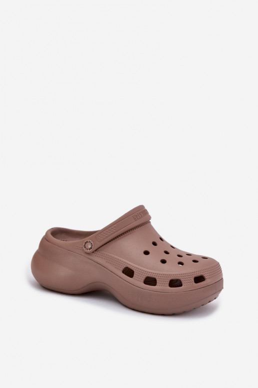  Moteriškos šlepetės su madingais masyviais padais Big Star RR274A121 smėlio spalvos