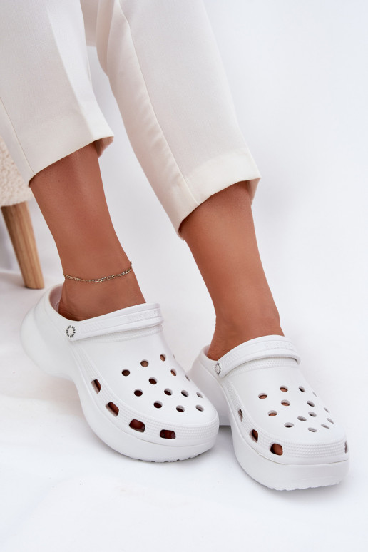  Moteriškos šlepetės su madingais masyviais padais Big Star RR274A119 baltos spalvos