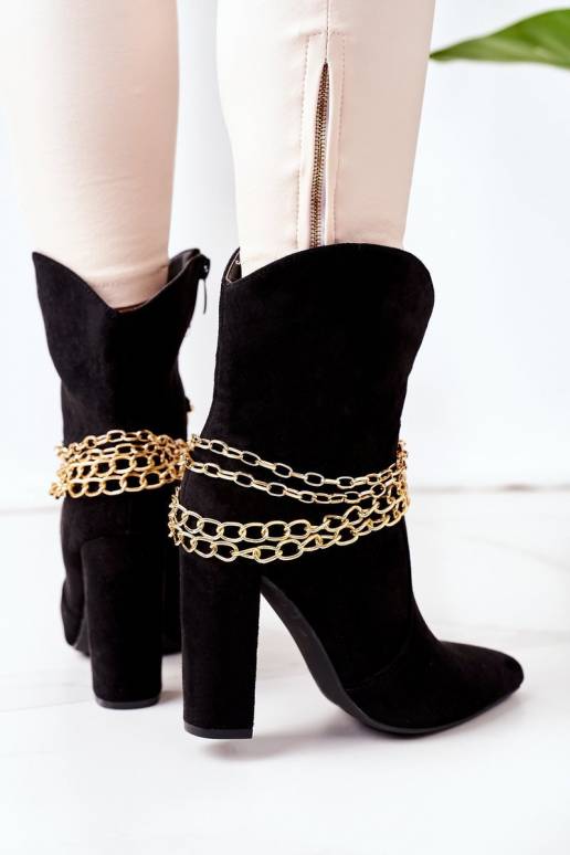 Pašiltinti aulinukai su kulniukais...