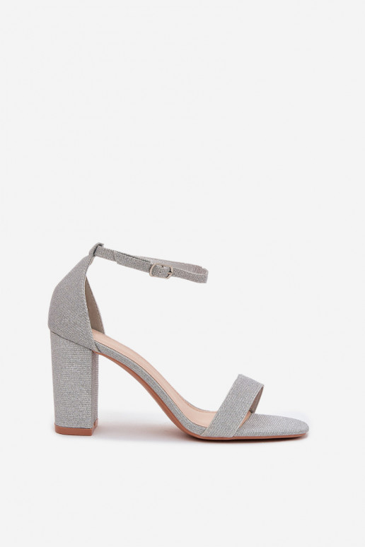 su blizgesiu Moteriškos aukštakulnės basutės sidabro spalvos Kavina