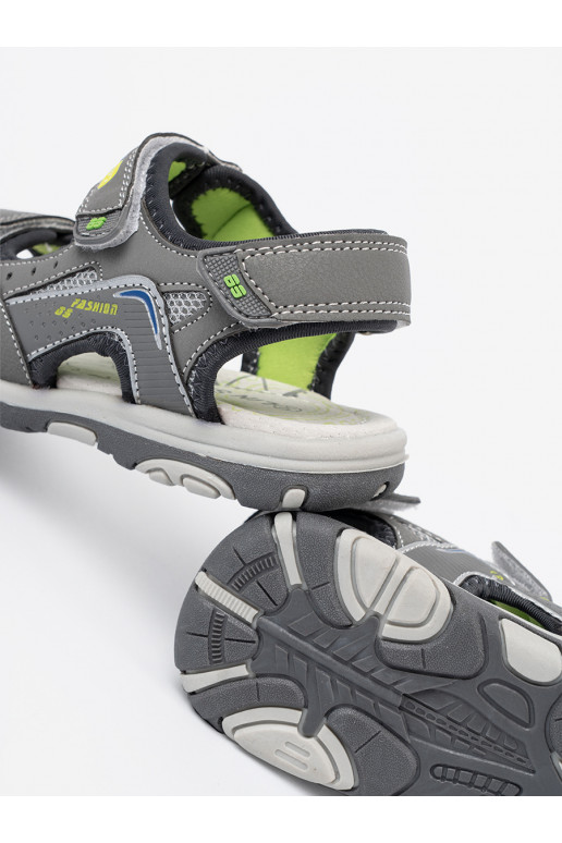 pilkos spalvos sandalai 