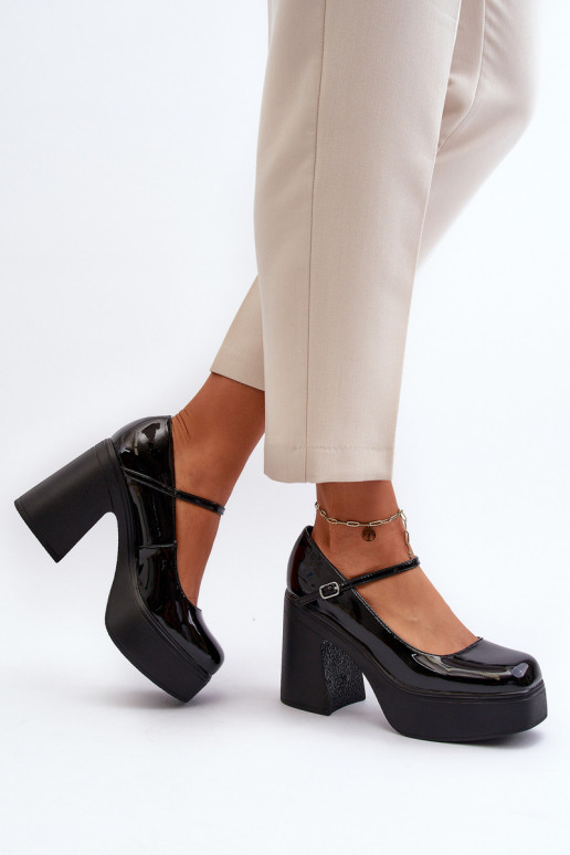 batai  su lako efektu su platforma I  Big Star NN274004 Juodos spalvos batai  su lako efektu su platforma I  Big Star NN274004 Juodos spalvos