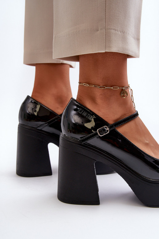 batai  su lako efektu su platforma I  Big Star NN274004 Juodos spalvos batai  su lako efektu su platforma I  Big Star NN274004 Juodos spalvos