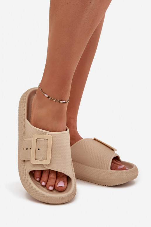  Moteriškos šlepetės su sagtimis Vinceza 75207 smėlio spalvos