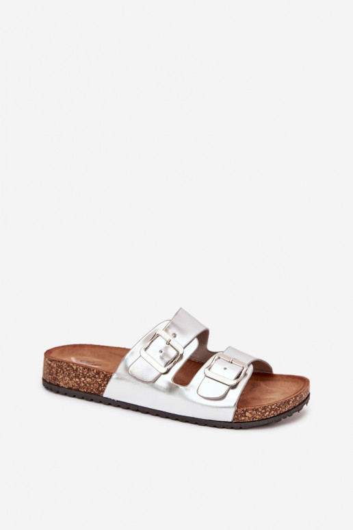  Šlepetės su platforma su sagtimis sidabro spalvos Vesina