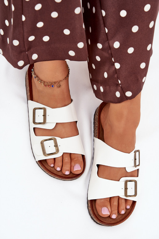  Šlepetės su platforma su sagtimis baltos spalvos Vesina