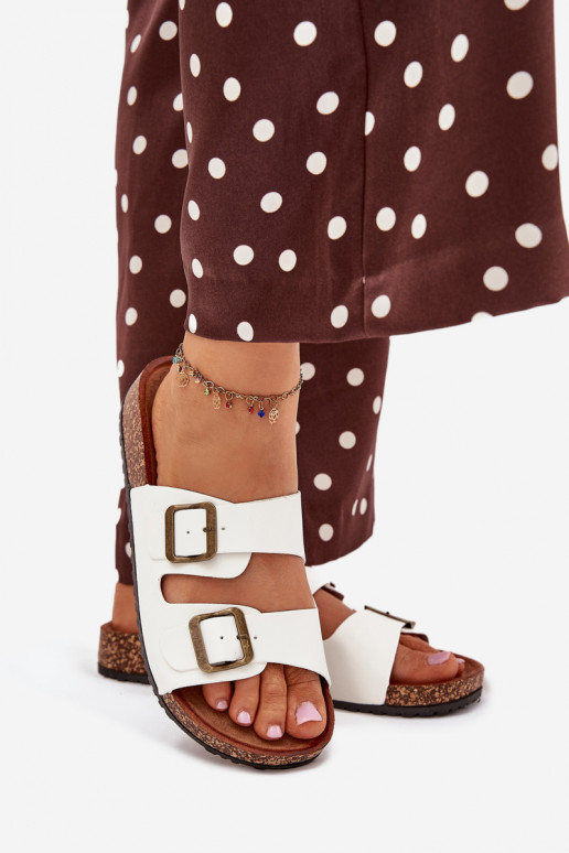  Šlepetės su platforma su sagtimis baltos spalvos Vesina