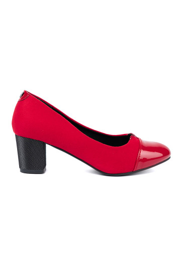 raudonos spalvos aukštakulniai z lakierowanym noskiem