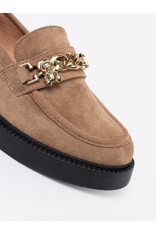 smėlio spalvos mokasinai z m łańcuchem.