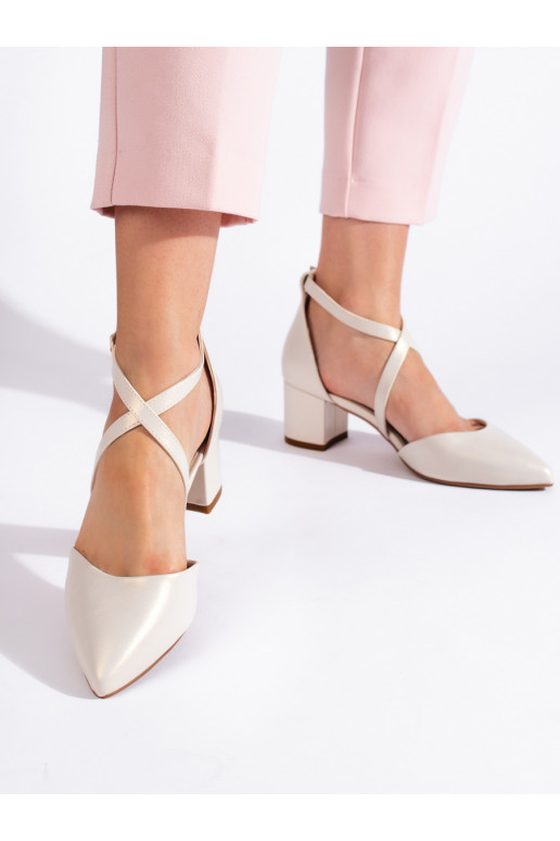 baltos spalvos aukštakulniai Sergio Leone