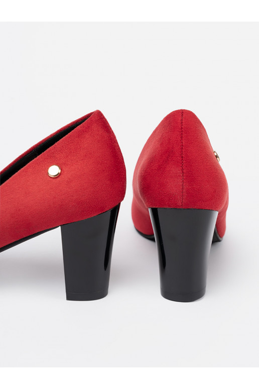 raudonos spalvos iš zomšos aukštakulniai 