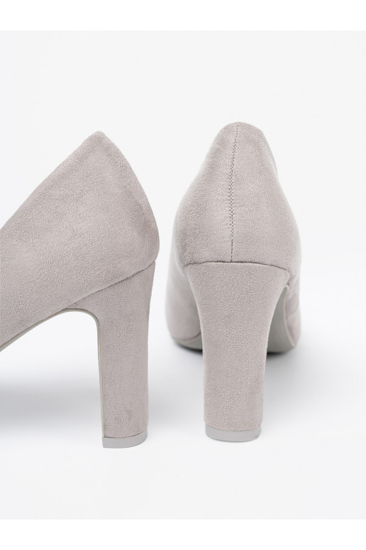  pilkos spalvos aukštakulniai iš zomšos 