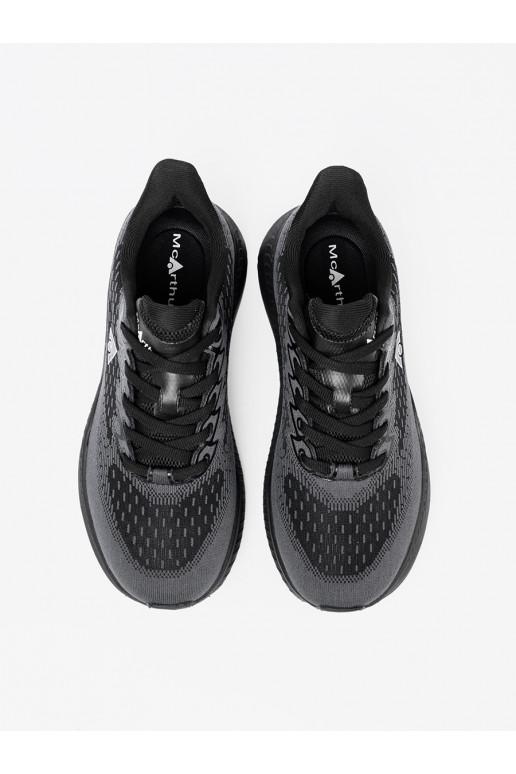  juodos spalvos  modelio batai z oddychającą cholewką McArthur