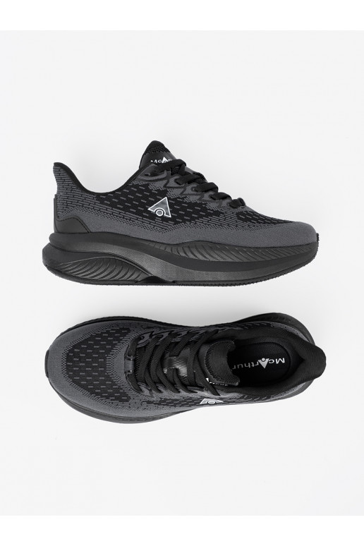  juodos spalvos  modelio batai z oddychającą cholewką McArthur