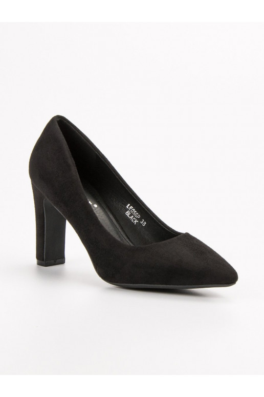 Klasikinio modelio zomšiniai bateliai