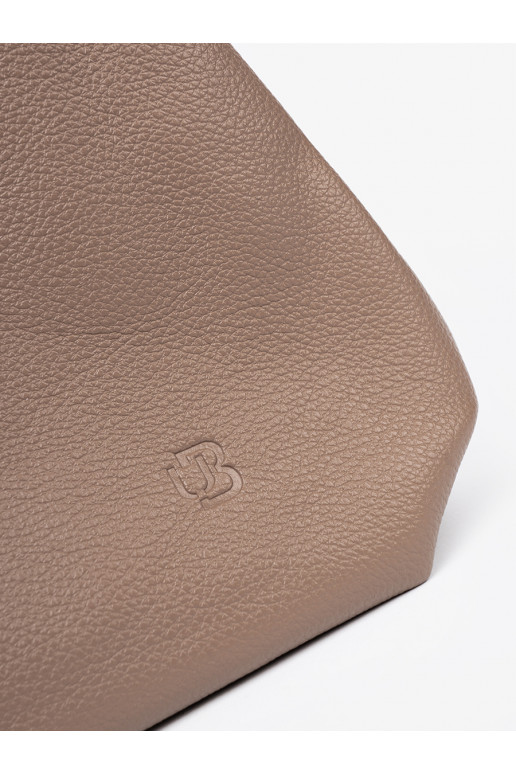  tamsios  rankinė z kosmetyczką środku