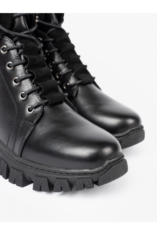 Juodos spalvos batai z masywną podeszwą i suwakiem Sergio Leone
