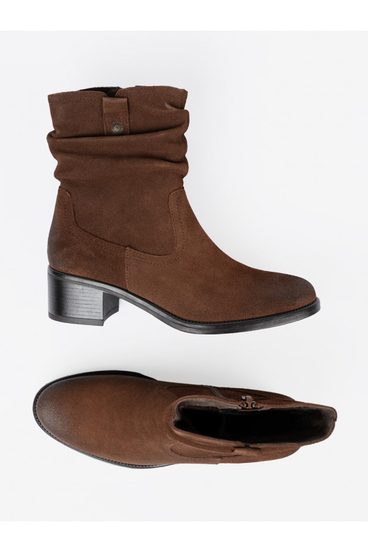 rudos spalvos   batai  Sergio Leone