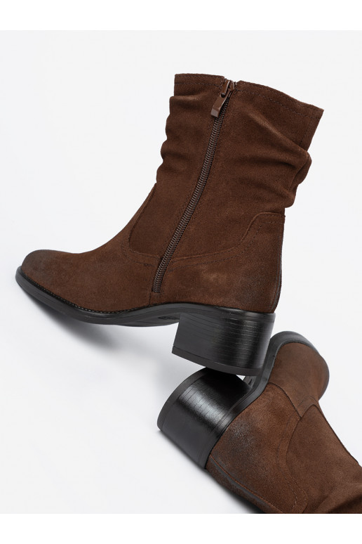 rudos spalvos   batai  Sergio Leone