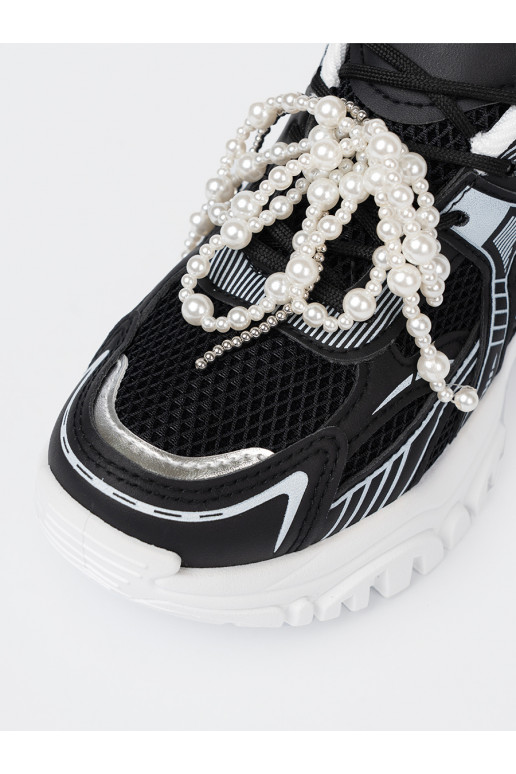 Juodos spalvos  modelio batai z białą kokardą i koralikami