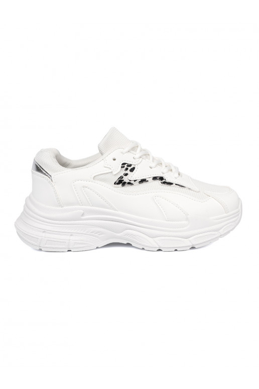 baltos spalvos sportiniai bataiy z ozdobnym akcentem