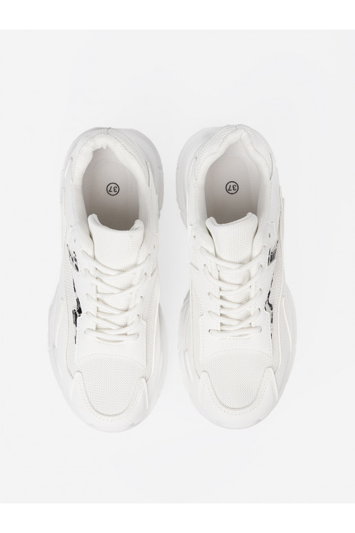 baltos spalvos sportiniai bataiy z ozdobnym akcentem