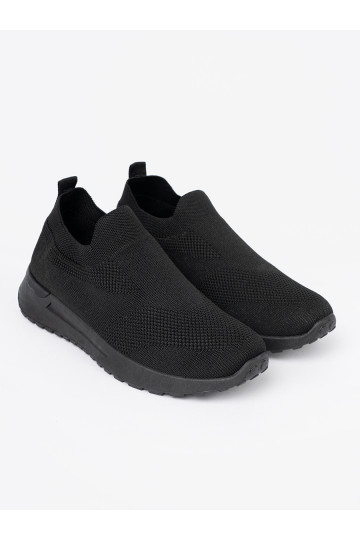 Sportinio stiliaus batai typu slip-on juodos spalvosm kolorze 2