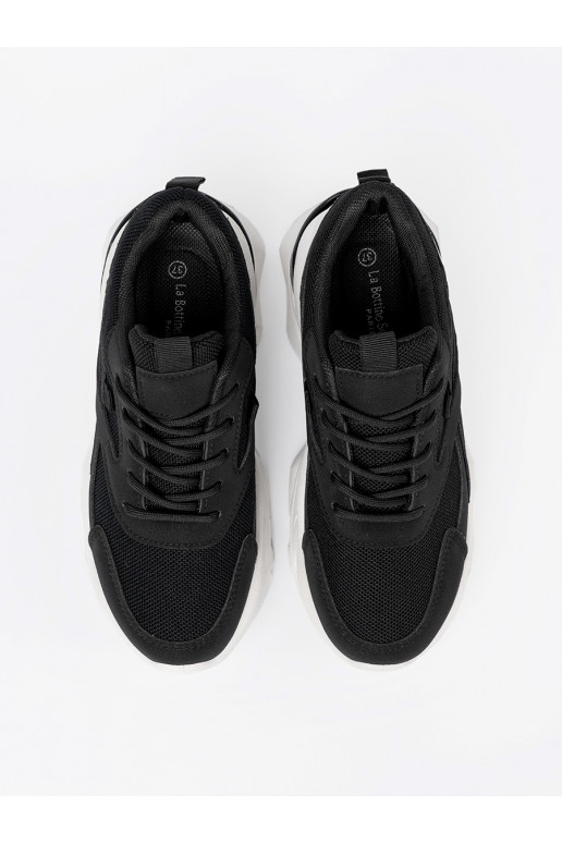 Juodos spalvos   modelio batai na grubej baltos spalvosj podeszwie