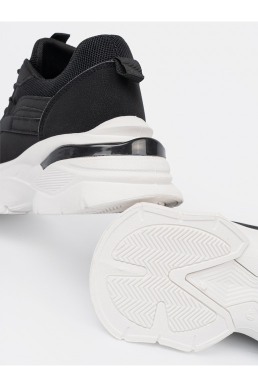 Juodos spalvos   modelio batai na grubej baltos spalvosj podeszwie