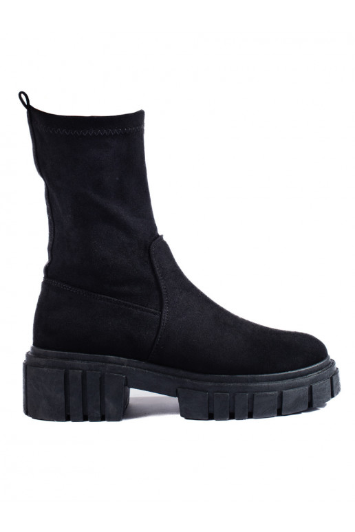 Juodos spalvos batai iš zomšos  Juodos spalvos batai iš zomšos