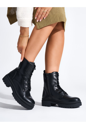 Juodos spalvos su raištukais moteriški batai