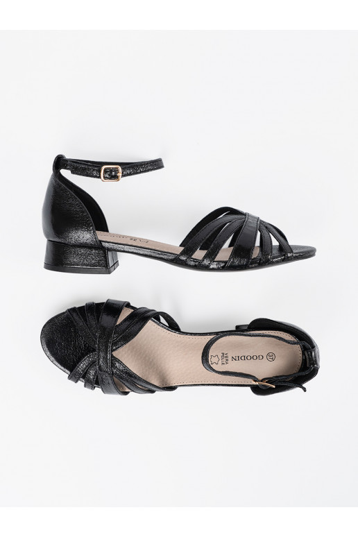 Elegantiško stiliaus juodos spalvos sandalai 